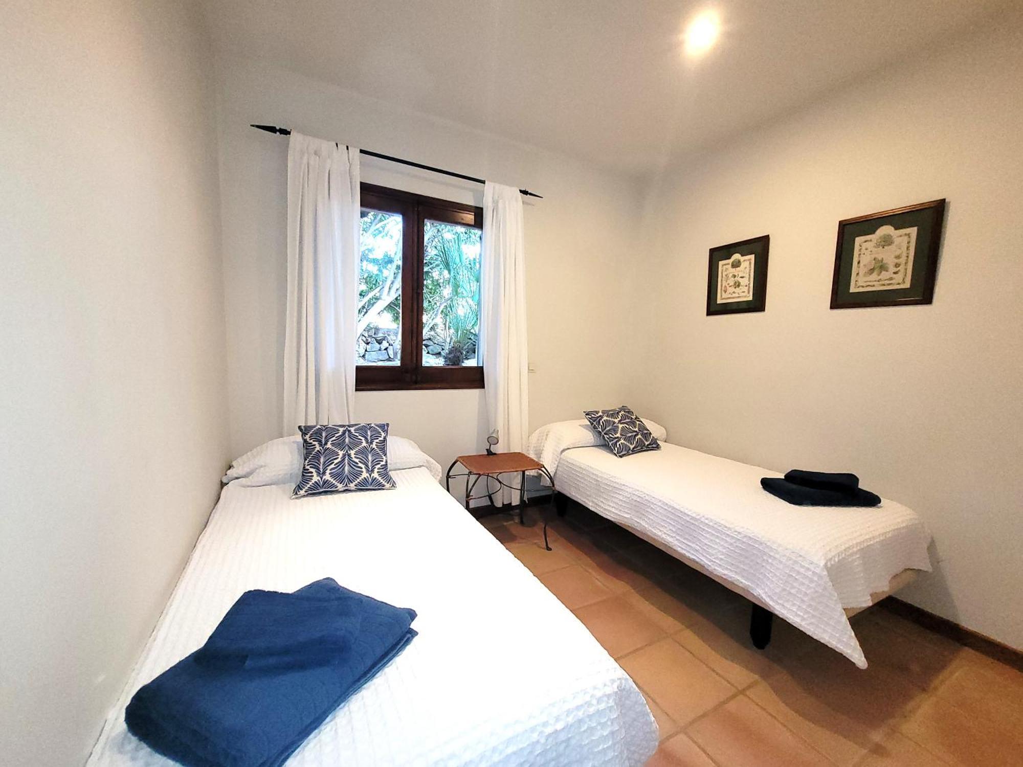 Ferienhaus Ca'n Blau, Big Terrace With Amazing Sea Views Cielo de Bonaire
